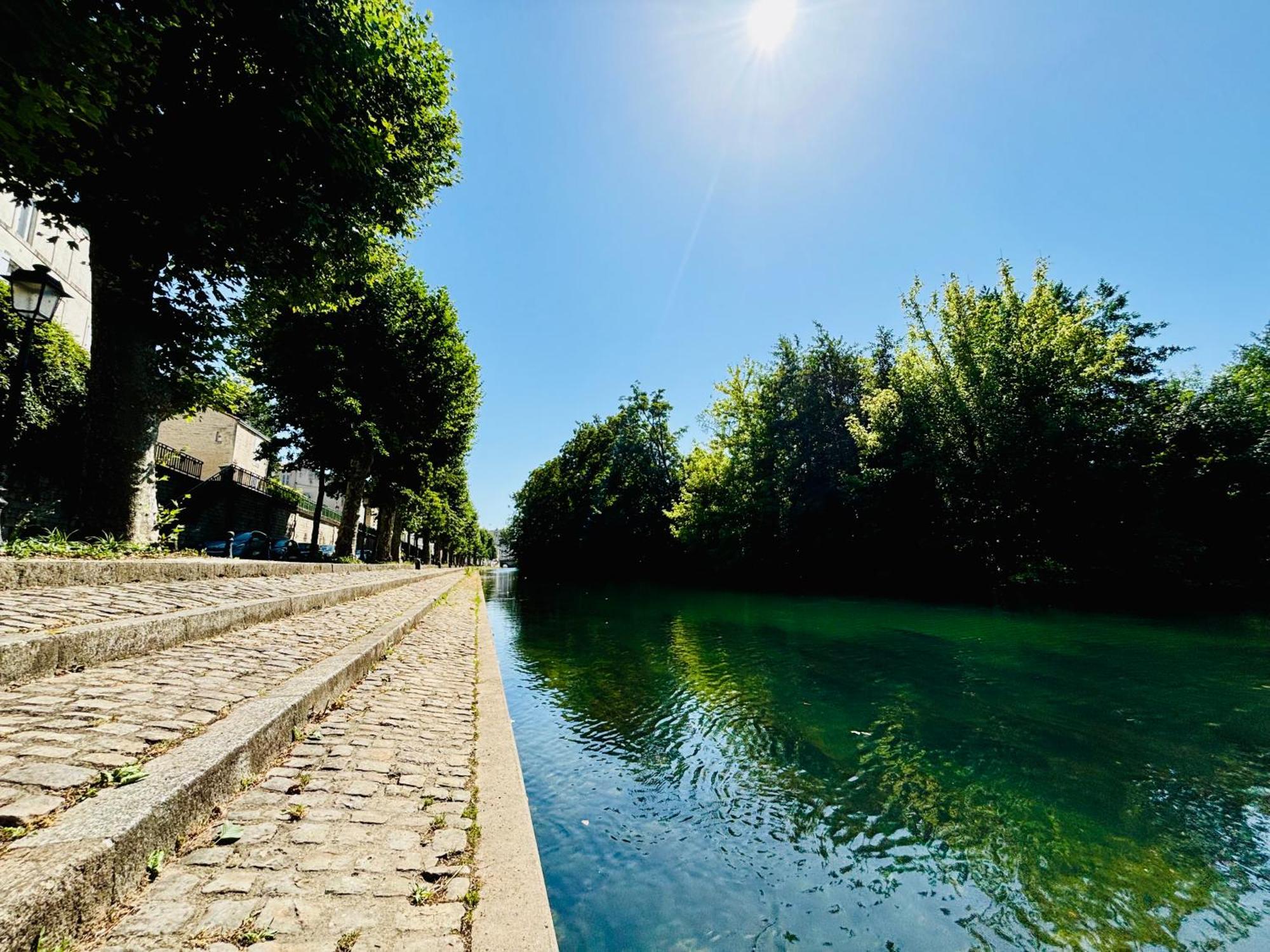 La Maison Du Parc, Charme Et Tranquillite Niort Exteriör bild