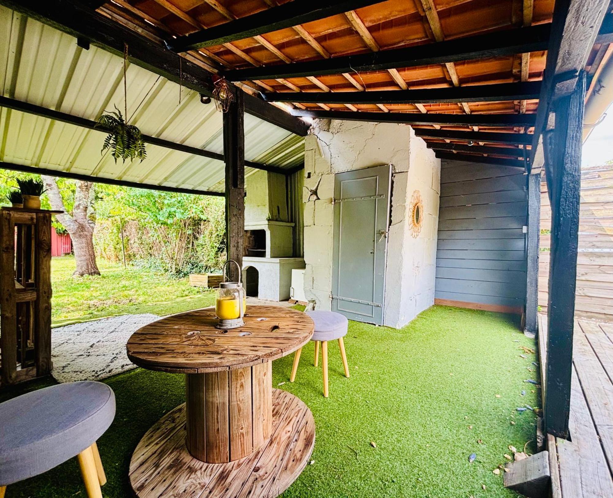 La Maison Du Parc, Charme Et Tranquillite Niort Exteriör bild
